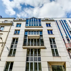 Apartamento Estándar de 3 Dormitorios